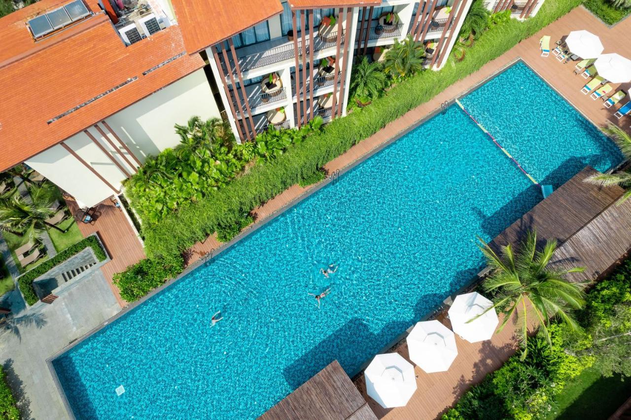 杜斯特公主月升海滩度假酒店 富国 外观 照片 The swimming pool at the resort